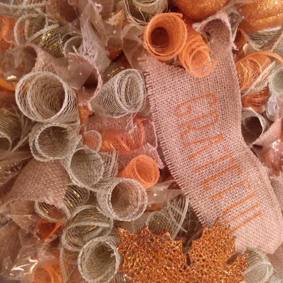 Fall Themed Wreath "Grateful" - Picture 7 of 11
